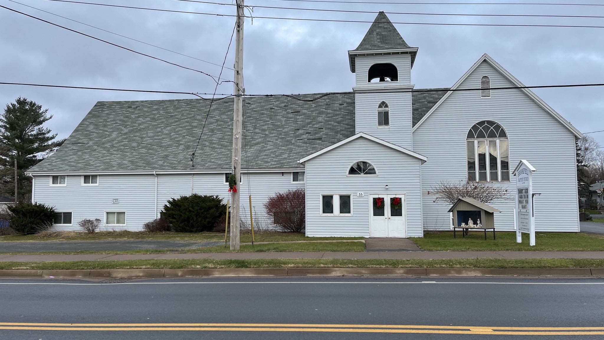 Big Indoor Yard Sale at the Brookfield Baptist Church